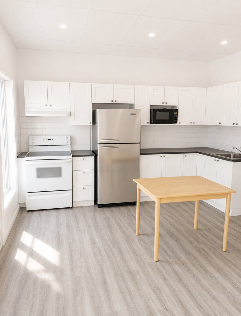3 ½ Bd Saint-Joseph, Roberval, QC G8H 2L3